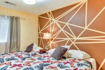 コテージ Hot Tub & Horse Boarding On 3 Acres In Redding!