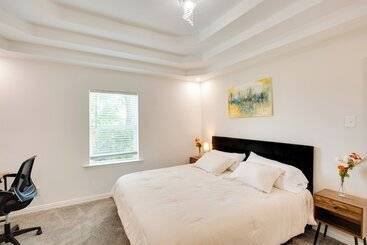 별장 Cedar Hill Home W/ Fenced Patio, Grill & Foosball!