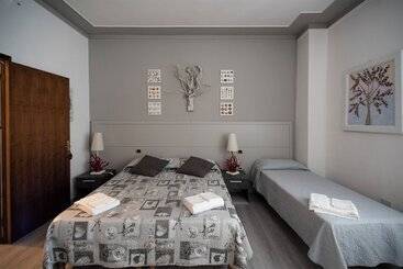 בית מלון כפרי Hrs