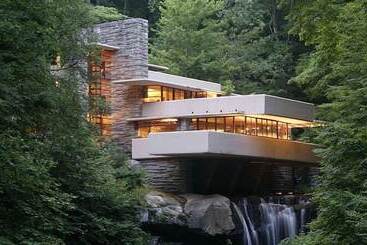 تختخواب و صبحانه Lake Pointe Inn