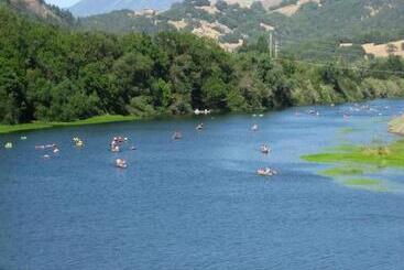 ベッドアンドブレックファースト The River Belle Inn