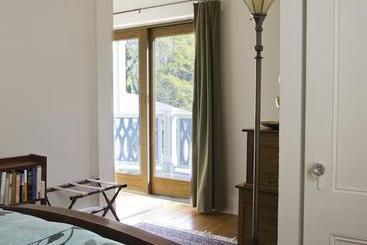 Chesley Road Bed And Breakfast