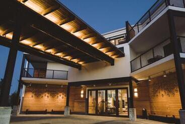 The Perry Hotel & Marina Key West