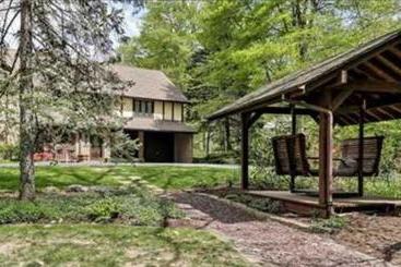 Lancaster Ridge Bed & Breakfast