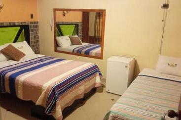 هاستل Paradisse