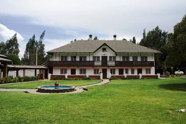 هتل Centro Vacacional Huaychulo