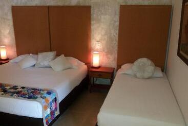 בית מלון כפרי El Tesoro