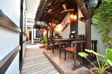 هتل Holiday Haven Ukulhas