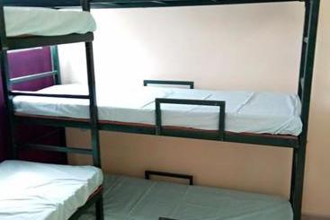 هتل Kanpur Villa