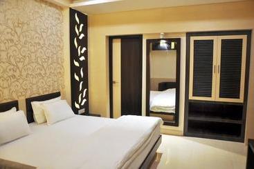 هتل Kanpur Villa