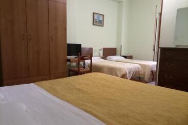 Отель La Lucciola Albergo Ristorante