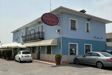 בית מלון כפרי Ristorante Amalfitana