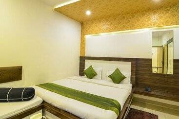 ホテル Treebo China Town