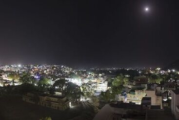 Hotel Vaikunth By Adamo