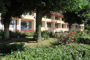 Lakeview Hotel And Resort