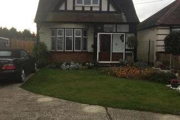 Southend Airport Bed & Breakfast