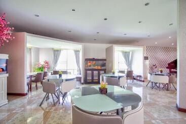 Thaiasia Goldensea Resort