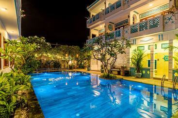 Beachside Boutique Resort