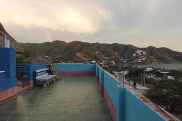 هتل Hostal Las Terrazas