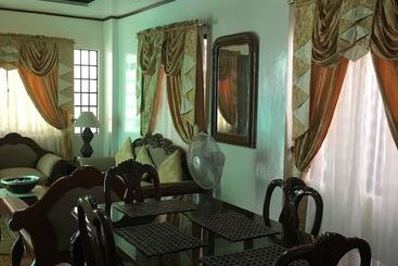 Joyful Island Hostel Mactan Beach