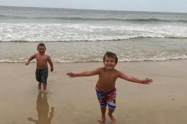 مُتل Misquamicut Beach Front Inn