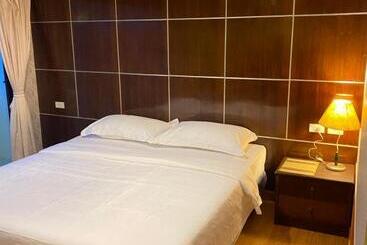 هاستل Antai Holiday B5