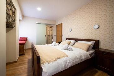 تختخواب و صبحانه 4 Tete