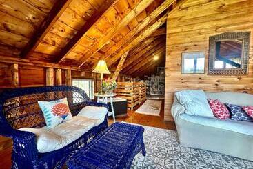 Tapley Farm Charming Barn At Salt Water Farm