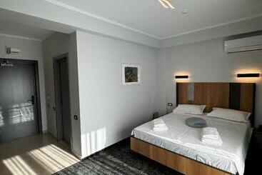 酒店 Vila Turistică D Eric