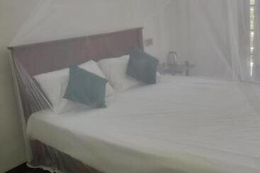 Hostel Helly Mount Inn