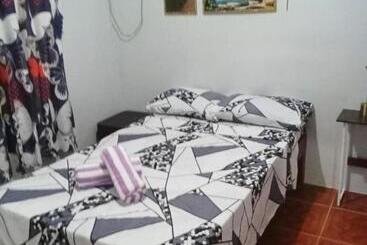 민박 Joe S Dawgs Staycation