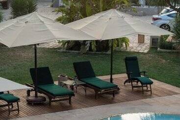 تختخواب و صبحانه Nawara Residence