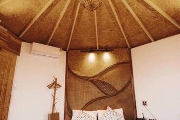 Bed and Breakfast สะปัน Riva Camp