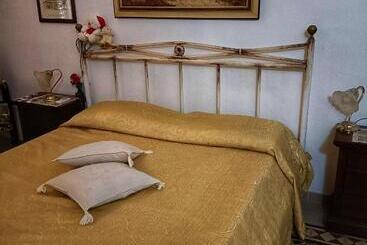 تختخواب و صبحانه Tante Elke Haus