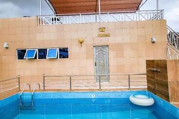 Fumzy Wellness Breakaway Resort