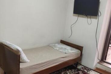 Пансион Amirjon Guest House