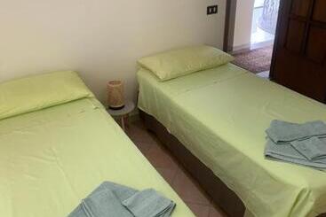 פנסיון Villa Esperide