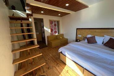 Tree Nest Resort By The Hfe