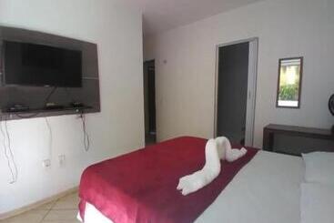 فندق صغير Pousada Medeiros Guaramiranga