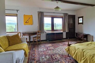 צימר Les Herbesfolles De Oizy