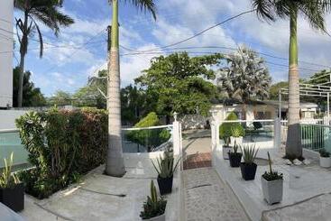 בית מלון כפרי Blue Crespo