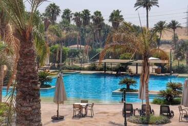 Hotell King Ahmose Giza For Traveling