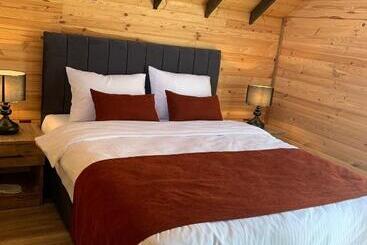 בית מלון כפרי Luna Home Club