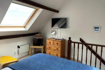 Wynards Farm Sunrise Room