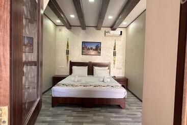 پانسیون Eurasia Business