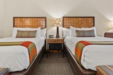 استراحتگاه 1124a 2 Bdrm The Pines Ski In Ski Out Lodge At Spruce Peak