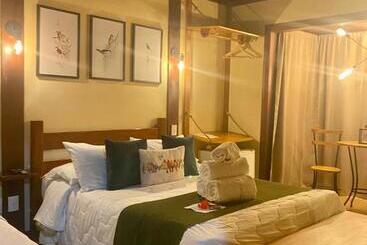 Отель Chalés Do Figa