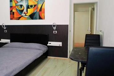 Пансион Soverato Sweet Home Picasso