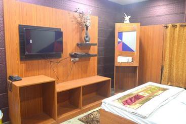 تختخواب و صبحانه Dhingra Residency