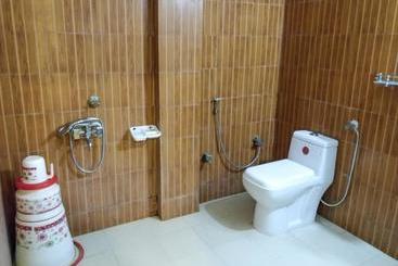 تختخواب و صبحانه Dhingra Residency